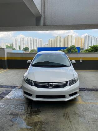 HONDA CIVIC 1.8 LXS 16V FLEX 4P AUTOMÁTICO